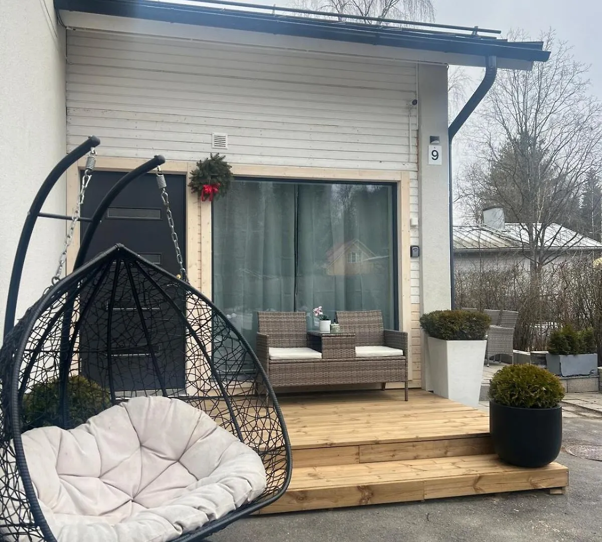 Cozy And Close To Nature, With Free Parking! location